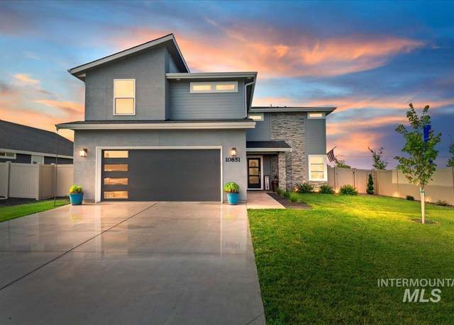 Property at 10851 Beechcraft St, Caldwell, ID 83605, 3 beds, 3 baths