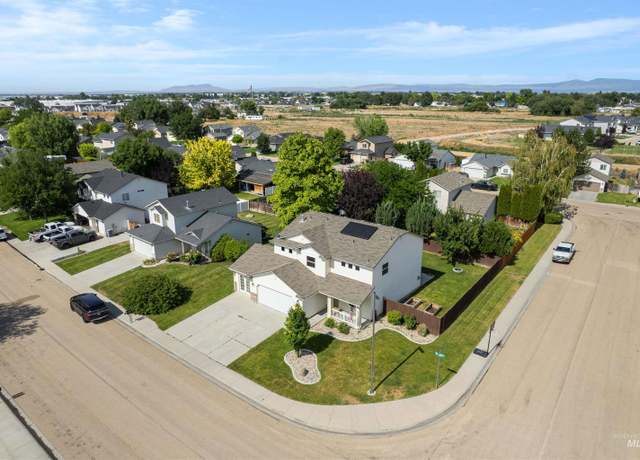 Property at 5217 Weston Ave, Caldwell, ID 83607, 4 beds, 2.5 baths