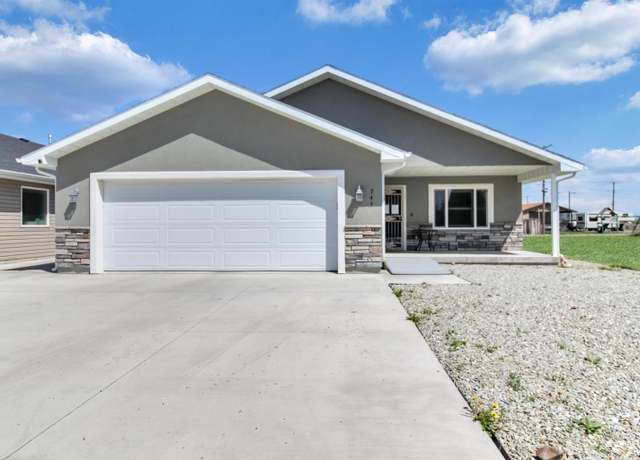 Property at 745 Malta Ave, Burley, ID 83318, 3 beds, 2 baths