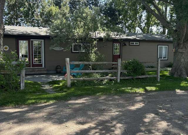 Property at 1614 E 1800 S, Gooding, ID 83330, 3 beds, 2 baths