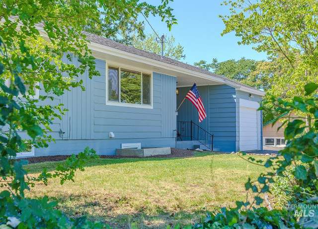 Property at 332 Vista Dr, Lewiston, ID 83501, 4 beds, 2 baths