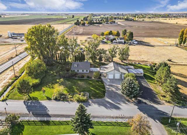 Property at 104 Fafnir Dr, Kimberly, ID 83341, 4 beds, 3 baths
