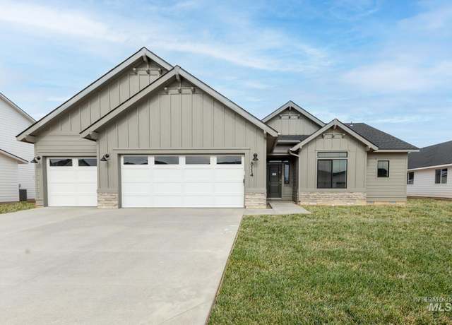 Property at 2352 N Lithodora Ave, Star, ID 83669, 4 beds, 2 baths