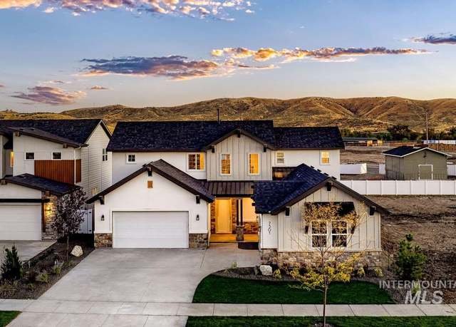 Property at 14241 N Woodpecker Ave, Boise, ID 83714, 4 beds, 3.5 baths