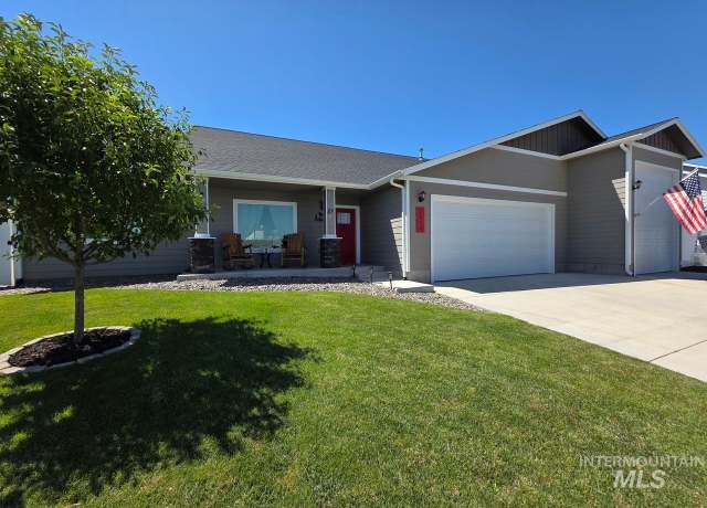 Property at 1514 Frontier Dr, Lewiston, ID 83501, 3 beds, 2 baths