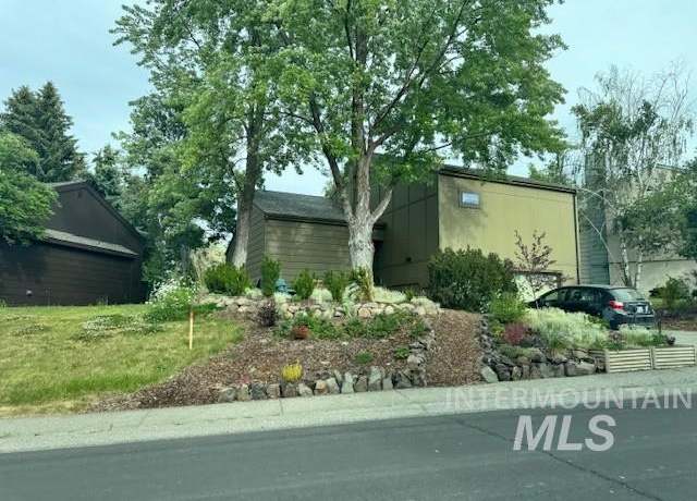Property at 1330 Pine Cone Rd, Moscow, ID 83843, 2 beds, 2 baths