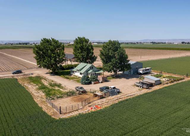 Property at 24722 Red Top Rd, Wilder, ID 83676, 5 beds, 2 baths