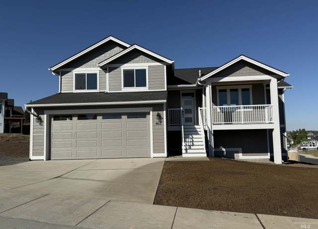 Property at 403 Ryan Ln, Moscow, ID 83843, 4 beds, 3 baths