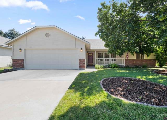 Property at 2502 N Valmet Ave, Meridian, ID 83646, 4 beds, 2 baths