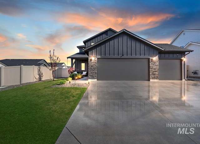 Property at 1474 W Riodosa Dr, Meridian, ID 83642, 4 beds, 2.5 baths