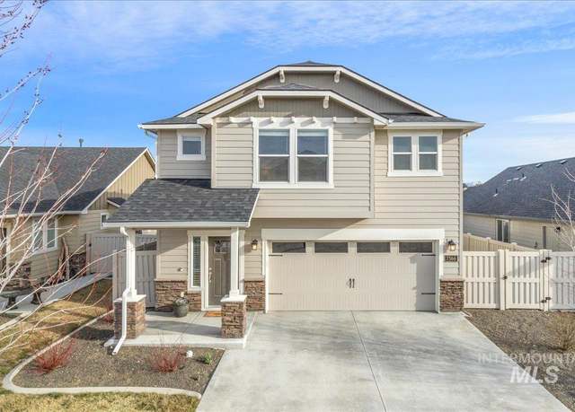 Property at 7566 W Corona Dr, Boise, ID 83709, 3 beds, 2.5 baths