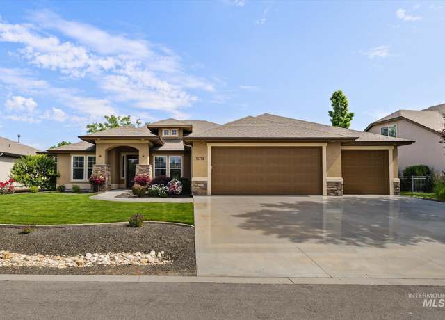 Property at 11714 W Pinewood River Ln, Star, ID 83669-5984, 3 beds, 3 baths