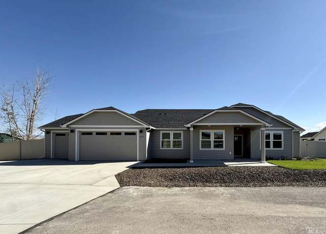 Property at 2445 Legacy Ct, Clarkston, WA 99403, 3 beds, 2 baths