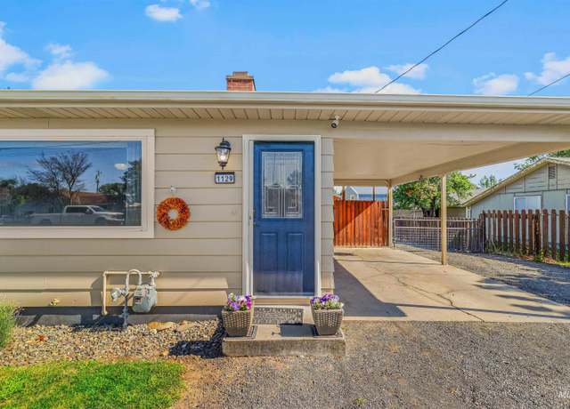 Property at 1129 Cedar Dr, Lewiston, ID 83501, 4 beds, 2 baths
