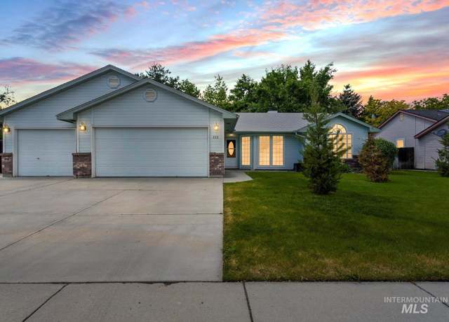 Property at 233 S S Duke Ave, Eagle, ID 83616, 3 beds, 2 baths