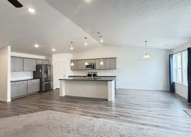 Property at 17032 Thomas Paine Way, Nampa, ID 83687-4500, 3 beds, 2 baths