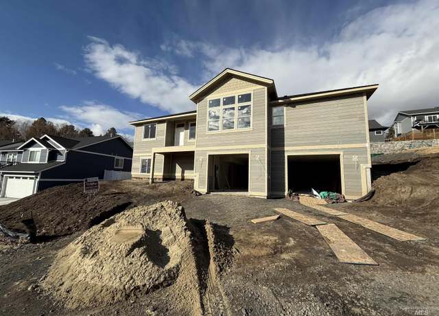 Property at 424 Southview, Moscow, ID 83843, 4 beds, 3 baths