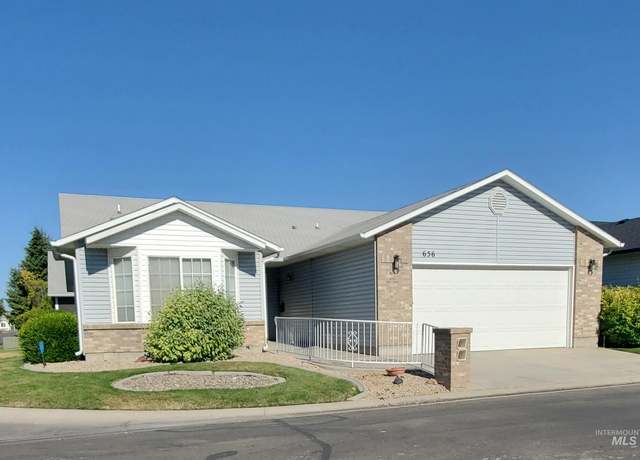 Property at 636 N Sterling St, Nampa, ID 83651, 2 beds, 2 baths