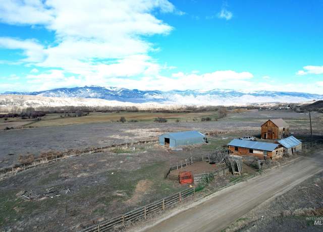 Property at 536 Lemhi Rd, Salmon, ID 83467, 5 beds, 2 baths
