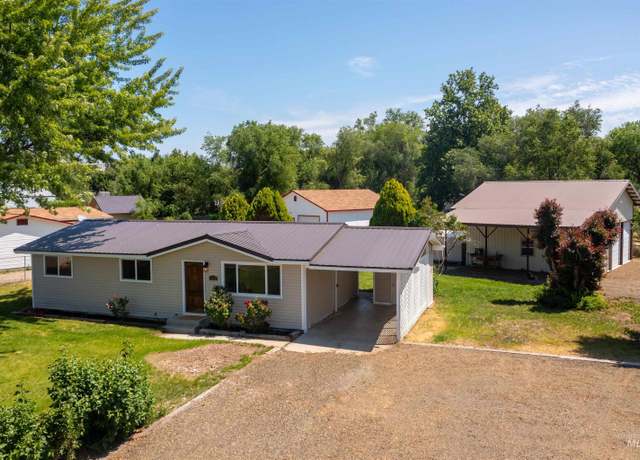 Property at 1588 Michael St, Emmett, ID 83617, 3 beds, 1 bath