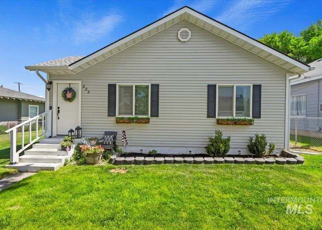 Property at 222 12th Ave N, Buhl, ID 83316, 3 beds, 2 baths
