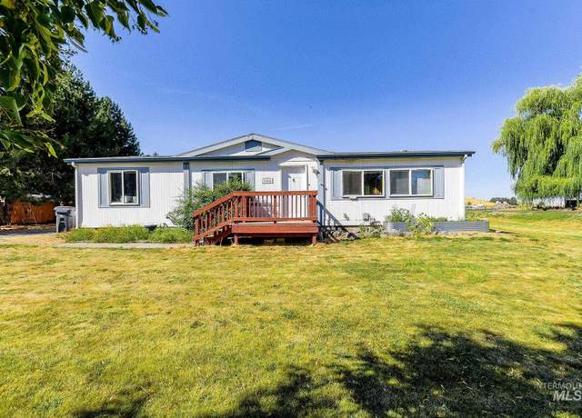 Property at 346 E Hazel, Genesee, ID 83832, 3 beds, 2 baths
