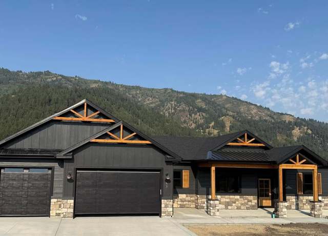 Property at 43 Cooski, Garden Valley, ID 83622, 3 beds, 2 baths