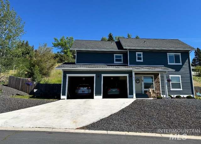 Property at 412 Conestoga Dr, Moscow, ID 83843, 3 beds, 3 baths