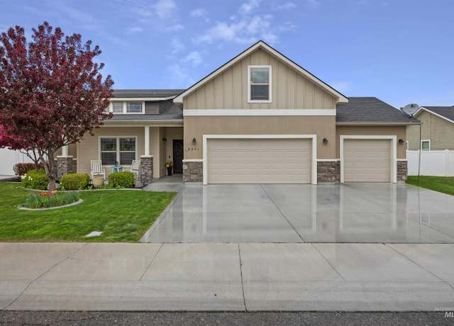 Property at 2341 Independence St, Twin Falls, ID 83301, 4 beds, 2.5 baths