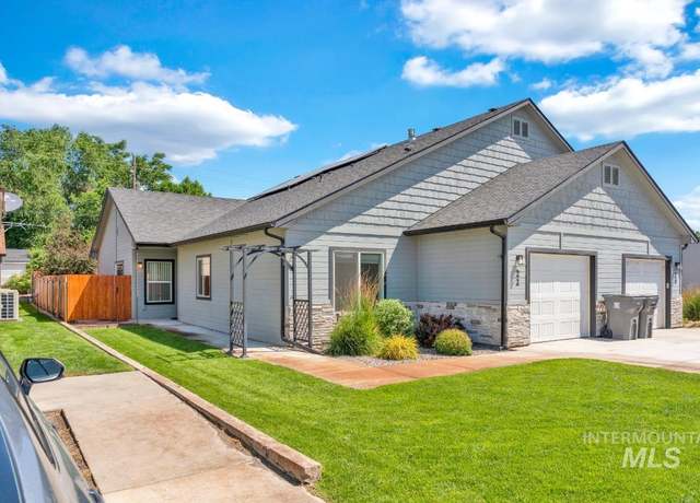 Property at 22 W Owyhee Ave, Homedale, ID 83628, 3 beds, 2 baths