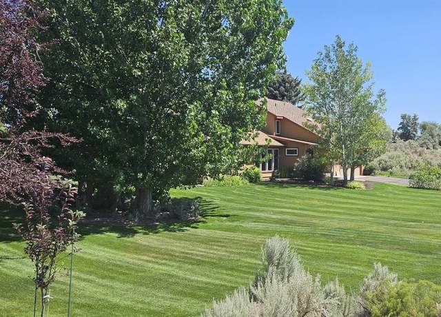 Property at 4124 N Meadow Ridge Cir, Twin Falls, ID 83301, 4 beds, 3.5 baths