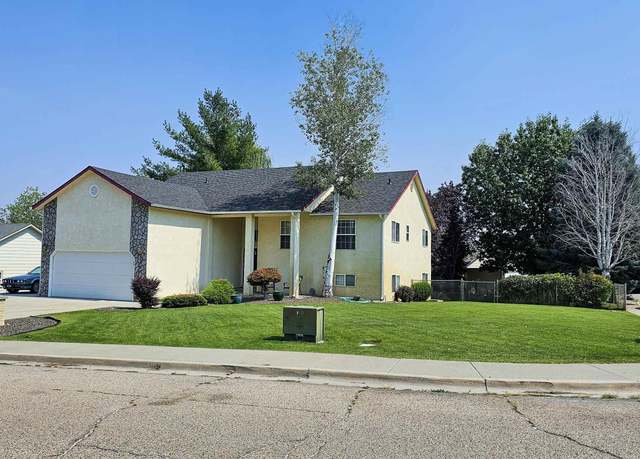 Property at 875 Hughes Dr, Payette, ID 83661, 5 beds, 3 baths