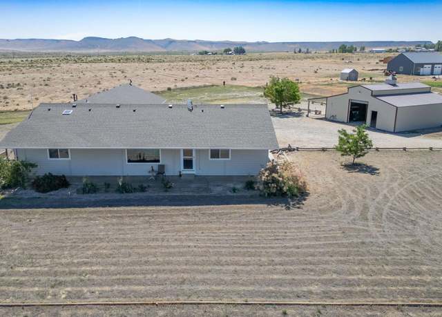 Property at 15408 War Eagle Rd, Murphy, ID 83650, 3 beds, 2 baths