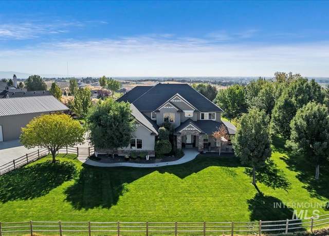 Property at 7697 Lanktree Ln, Middleton, ID 83644, 6 beds, 4.5 baths