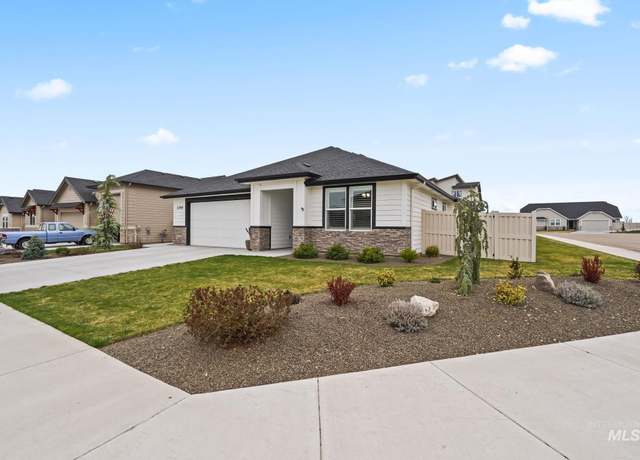 Property at 1749 Clydesbank Ave, Middleton, ID 83644, 3 beds, 2 baths