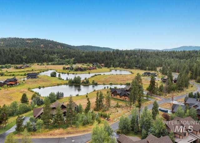 Property at 60 Fawnlilly Dr, Mccall, ID 83638