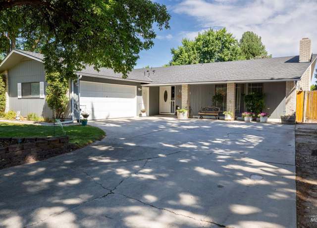 Property at 10808 W Reutzel Dr, Boise, ID 83709, 4 beds, 3 baths