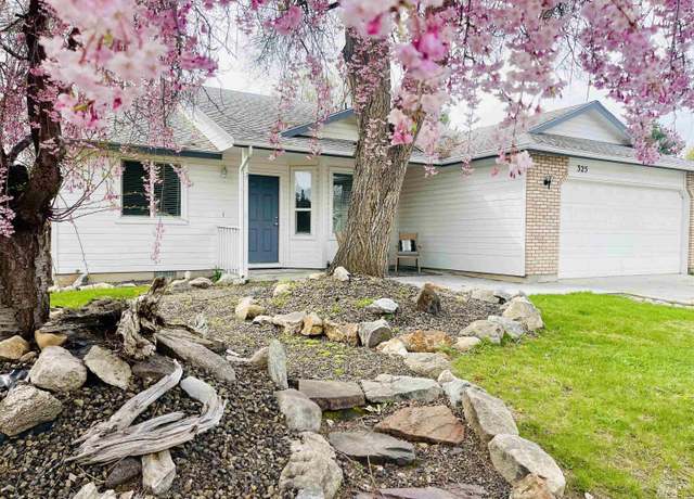 Property at 325 N Mira, Star, ID 83669, 3 beds, 2 baths
