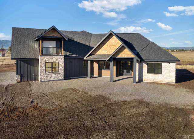 Property at 13901 Sky View Ct, Mccall, ID 83638, 5 beds, 3 baths