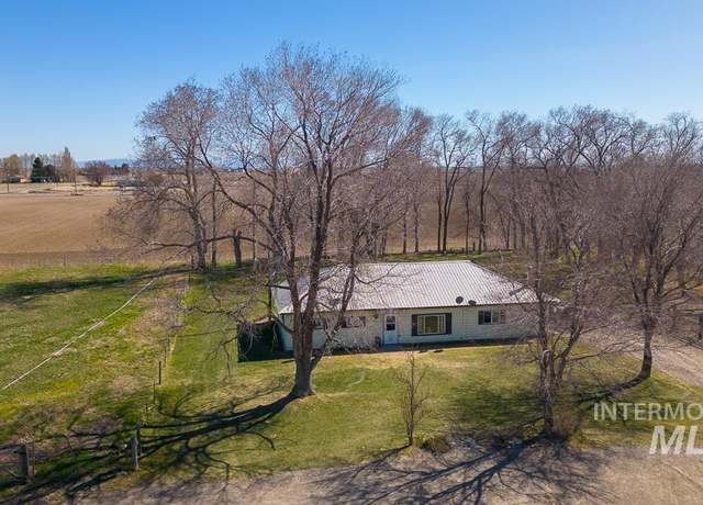 Property at 1231 N 200 E, Rupert, ID 83350, 3 beds, 1 bath