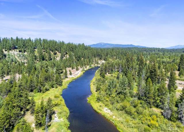 Property at 64 River Run Ct, Mccall, ID 83638