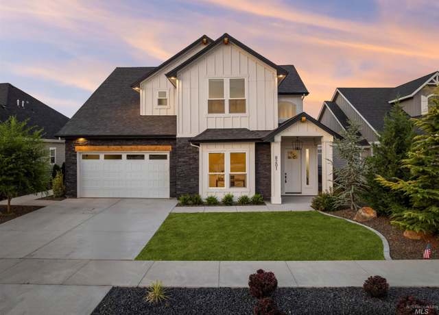 Property at 8201 W Corinthia St, Eagle, ID 83616, 4 beds, 3.5 baths