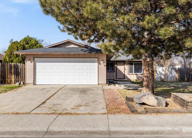 Property at 2171 N Hampton Rd, Boise, ID 83704, 3 beds, 1 bath