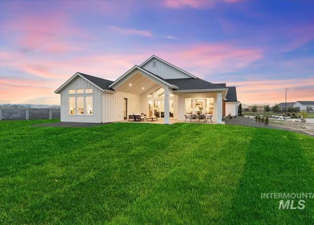 Property at 9580 S Prairie Falcon Ave, Nampa, ID 83686, 4 beds, 4 baths