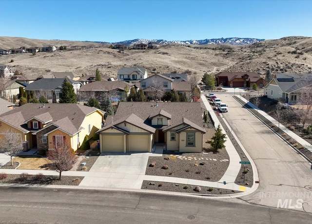 Property at 18160 N Streams Edge Way, Boise, ID 83714, 3 beds, 2 baths