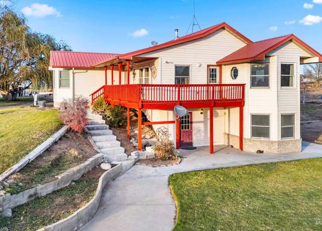 Property at 284 S 370 W, Jerome, ID 83338, 5 beds, 3 baths