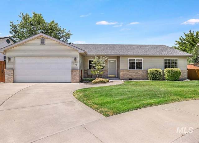 Property at 303 Cedar Park Cir, Twin Falls, ID 83301, 3 beds, 2 baths