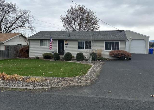 Property at 3509 14th St, Lewiston, ID 83501, 3 beds, 2 baths