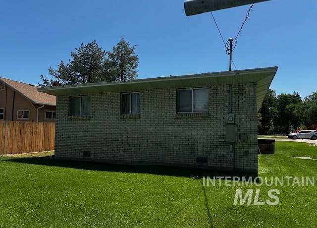Property at 507 21st Ave S, Nampa, ID 83651-5408, 2 beds, 1 bath