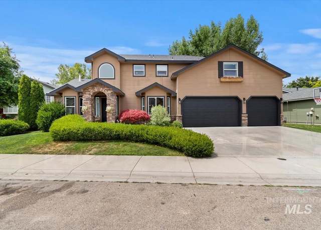Property at 2725 N Springtime Way, Meridian, ID 83646-8261, 3 beds, 3.5 baths